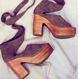 Free People platforms